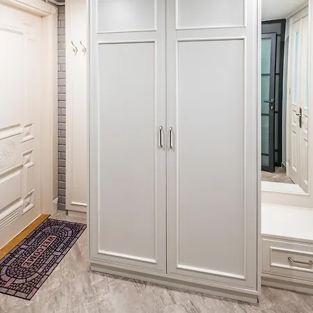 Apartment Romari апартименти площа ринок *