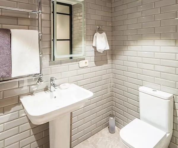 Romari площа ринок 18 Lviv